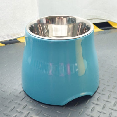 Large capacity dog feeder