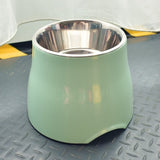 Large capacity dog feeder